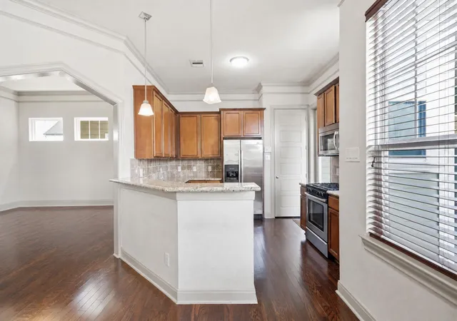 4th image of 1838 Woodbend Village Ct, Houston, TX 77055 | MLS# 75822697