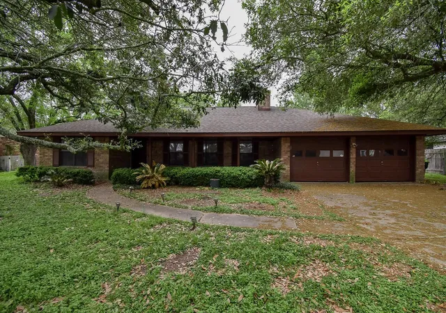 2nd image of 718 Partridge Ln, Eagle Lake, TX 77434 | MLS# 90611946