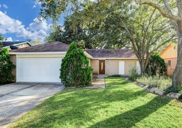 Photo 1 of Single family home for sale at 11002 Maple Rock Dr, Humble, TX 77396 | MLS# 14994526 | Listing updated on 2026-08-27