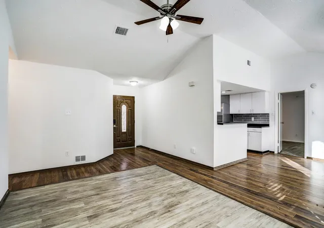 Photo 2 of Single family home for sale at 11002 Maple Rock Dr, Humble, TX 77396 | MLS# 14994526 | Listing updated on 2026-08-27