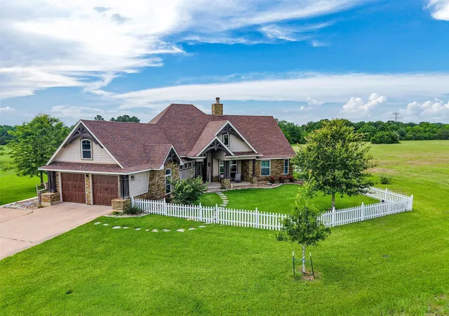 Homes for sale in Richards, TX | 8299 County Road 179, Richards, TX 77873 | MLS# 18369864