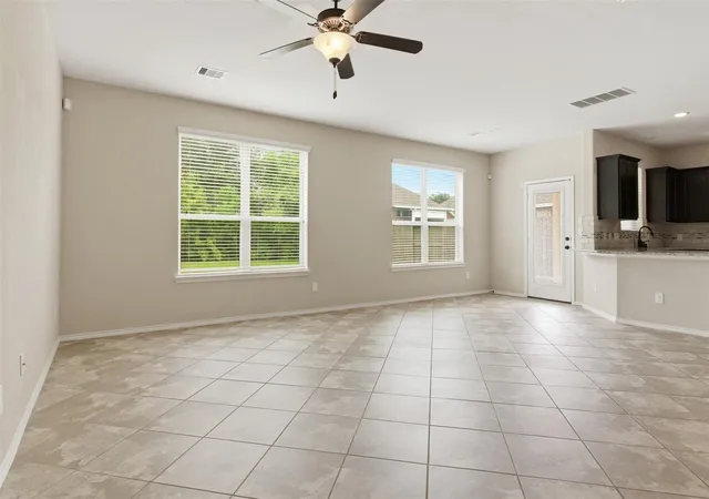 4th image of 16626 Lake Prince Ln, Houston, TX 77044 | MLS# 31750590