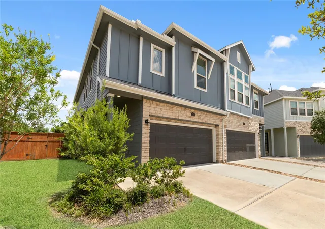 2nd image of 5719 Foggy Vine Ct, Fulshear, TX 77441 | MLS# 89827389