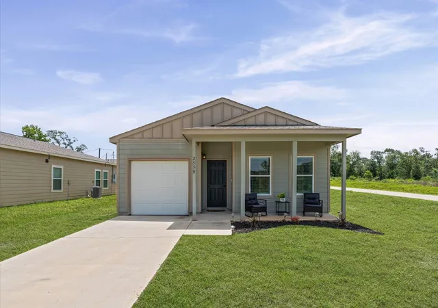 Homes for sale in Hempstead, TX | 2550 18th St, Hempstead, TX 77445 | MLS# 2017067