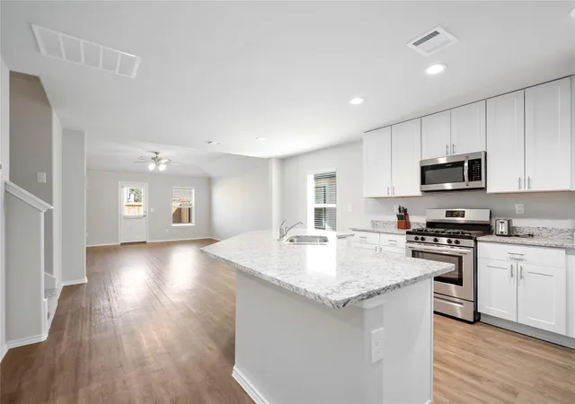 Photo 4 of Single family home for sale at 4226 Stuebner Hl Dr, Houston, TX 77068 | MLS# 41476764 | Listing updated on 2026-08-21
