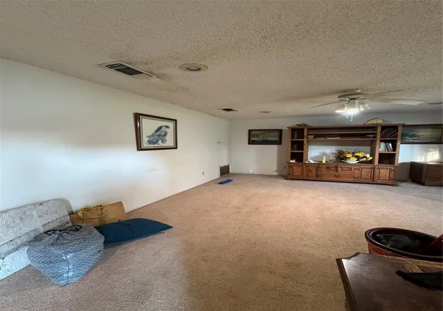 Photo 3 of Single family home for sale at 212 E Elizabeth Ave, Palacios, TX 77465 | MLS# 93567575 | Listing updated on 2026-08-28
