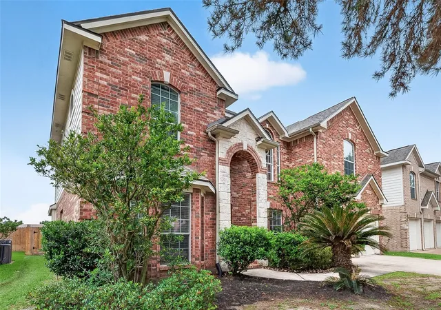 Photo 3 of Single family home for sale at 16615 Barrett Post Ln, Houston, TX 77095 | MLS# 5139010 | Listing updated on 2026-08-31