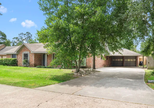 1st image of 10139 Knoboak Dr, Houston, TX 77080 | MLS# 46940283