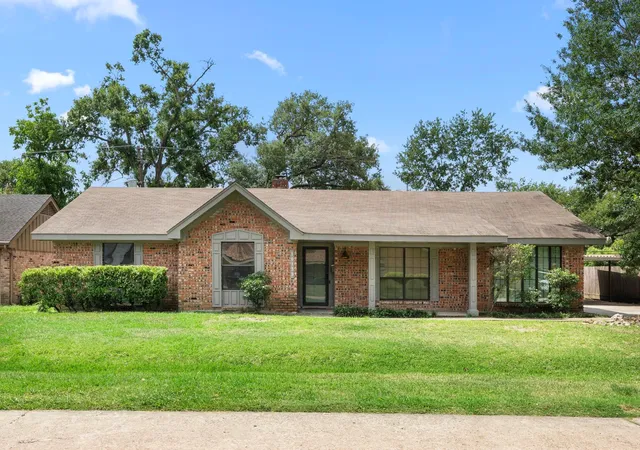 2nd image of 10139 Knoboak Dr, Houston, TX 77080 | MLS# 46940283
