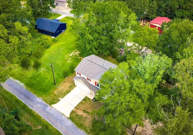 Photo 4 of Single family home for sale at 226 Holw Oak, Livingston, TX 77351 | MLS# 56053720 | Listing updated on 2026-07-23