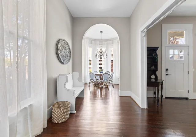 Photo 4 of Single family home for sale at 1911 Sealy St, Galveston, TX 77550 | MLS# 86434414 | Listing updated on 2026-08-08