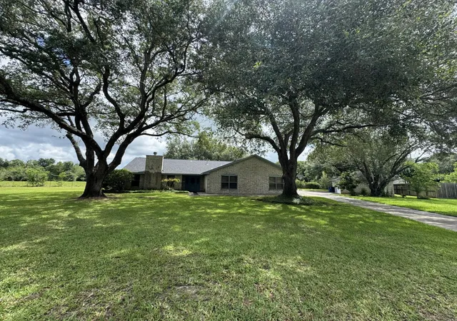 4th image of 4 Shantilly Ln, Bay City, TX 77414 | MLS# 79857081