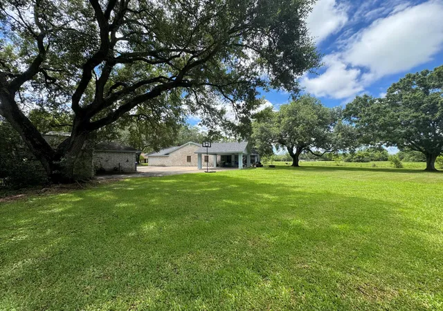 50th image of 4 Shantilly Ln, Bay City, TX 77414 | MLS# 79857081