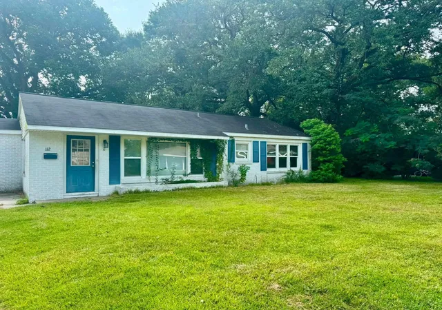 3rd image of 112 Cravens Dr, Silsbee, TX 77656 | MLS# 96890649