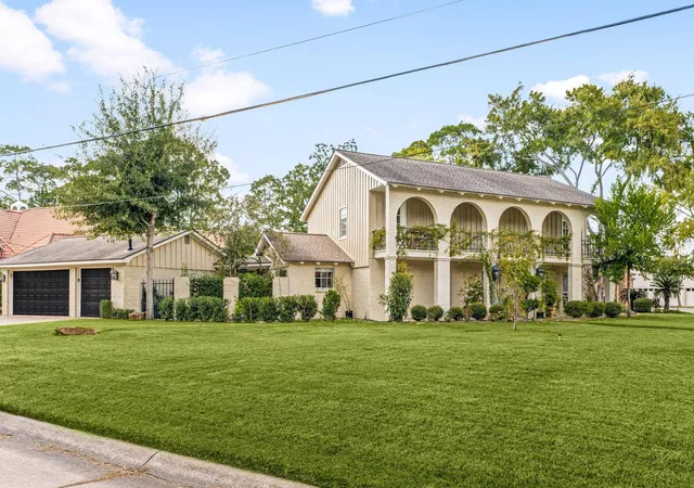 Photo 3 of Single family home for sale at 6010 Coral Ridge Rd, Houston, TX 77069 | MLS# 9191513 | Listing updated on 2026-07-21