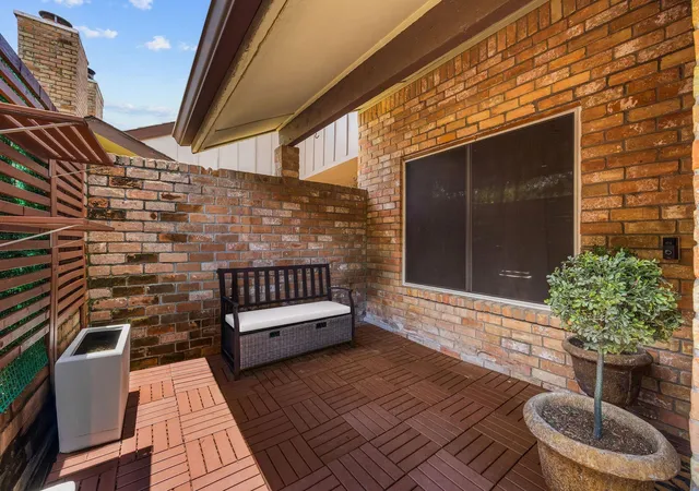 Photo 3 of Sale Pending at 7912 Ellinger Ln, Houston, TX 77040 | MLS# 34895311 | Listing updated on 2026-09-16