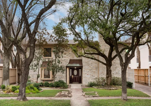2nd image of 5135 Edloe St, Houston, TX 77005 | MLS# 9402079