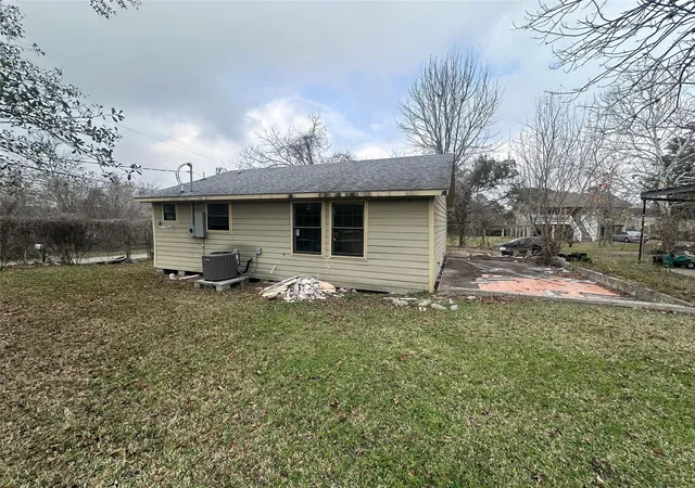Homes for sale in Baytown, TX | 800 Mayo St, Baytown, TX 77520 | MLS# 97802935