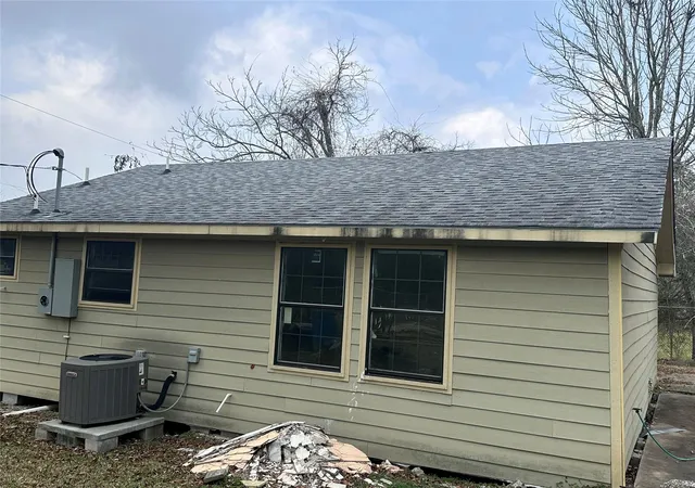 Homes for sale in Baytown, TX | 800 Mayo St, Baytown, TX 77520 | MLS# 97802935