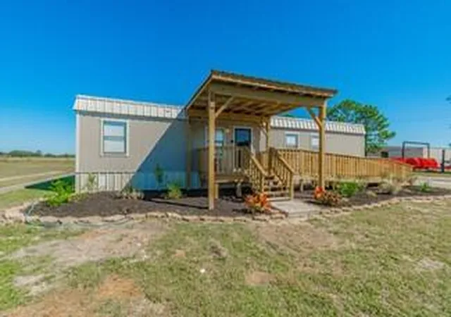 28th image of 3373 E Hwy 6, Alvin, TX 77511 | MLS# 63329348