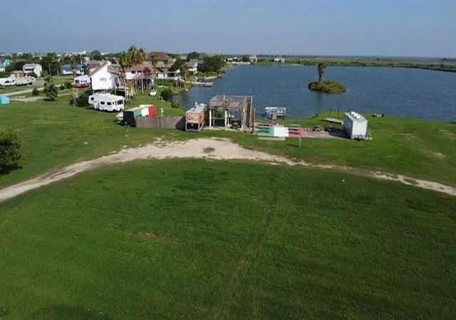 4th image of 2017 Hwy 87, Port Bolivar, TX 77650 | MLS# 85917638
