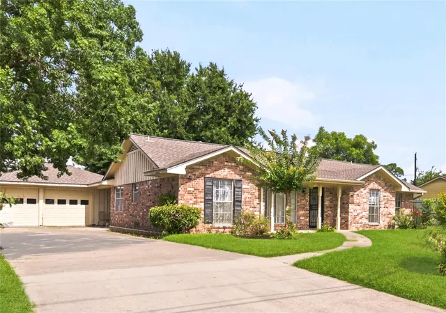 Photo 4 of Single family home for sale at 3139 Jeanetta St, Houston, TX 77063 | MLS# 62093189 | Listing updated on 2026-10-05