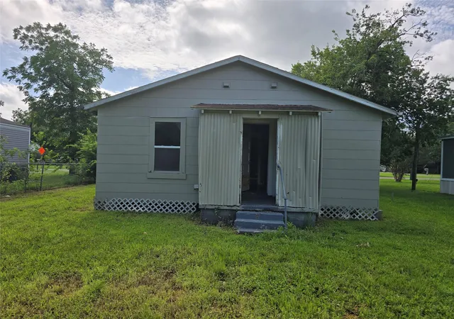 20th image of 115 S Dallas St, Bremond, TX 76629 | MLS# 83832402