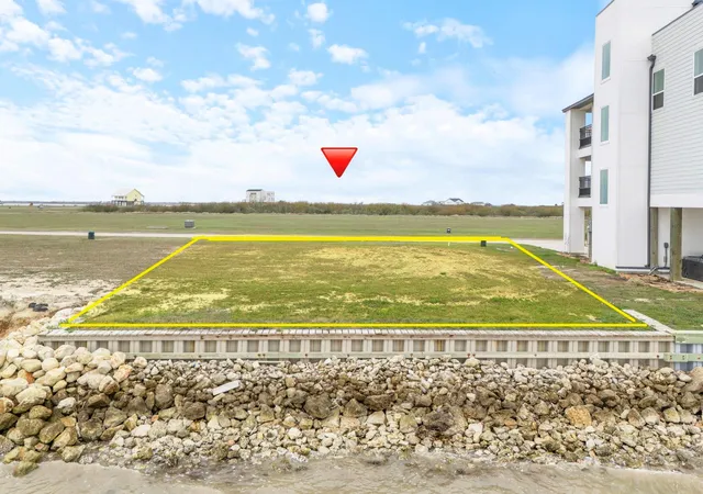 Photo 1 of Land for sale at 3421 Bay Point Dr, Palacios, TX 77465 | MLS# 10049592 | Listing updated on 2026-09-17