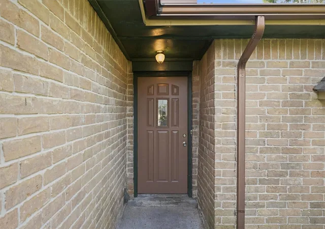 Photo 3 of Sale Pending at 12402 Enchanted Path Dr, Houston, TX 77044 | MLS# 98298377 | Listing updated on 2026-09-08