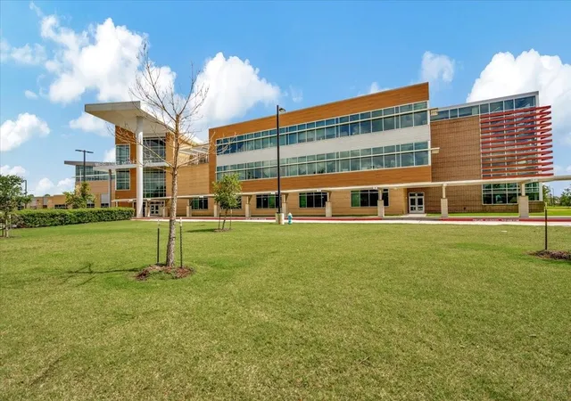 49th image of 12218 Hickory Arroyo Dr, Humble, TX 77346 | MLS# 86334691