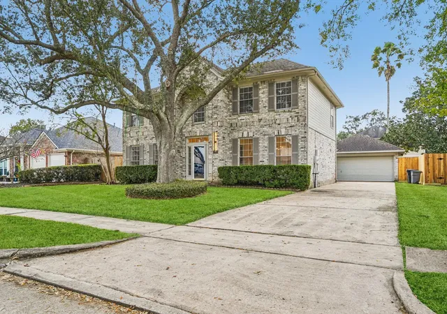 Homes for sale in Friendswood, TX | 1808 N Mission Cir, Friendswood, TX 77546 | MLS# 40654473