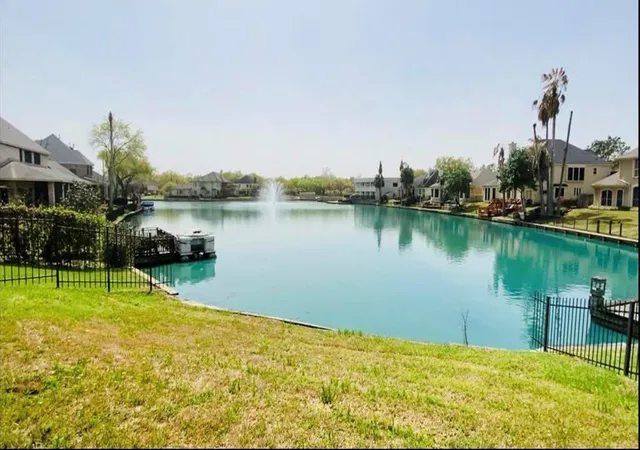 1st image of 2823 Plantation Lakes Dr, Missouri City, TX 77459 | MLS# 17403245