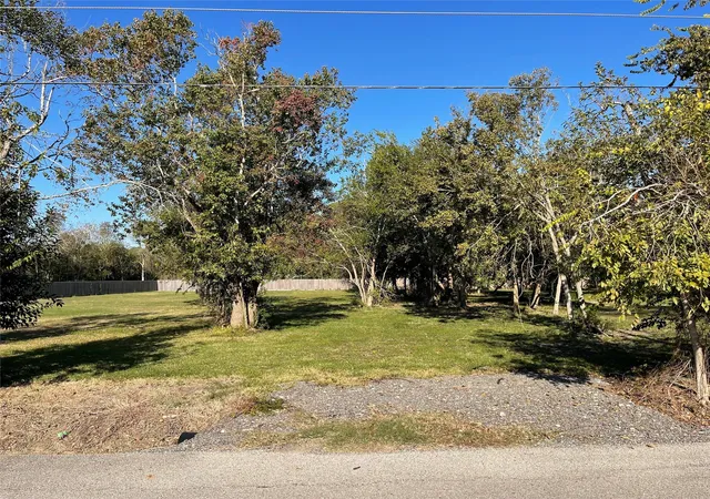 Homes for sale in Bacliff, TX | 02 Middleton St, Bacliff, TX 77518 | MLS# 96043351