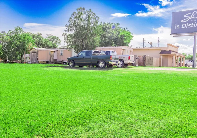 5th image of 20230 Hwy 6, Manvel, TX 77578 | MLS# 52994560