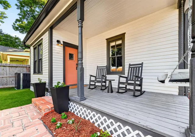2nd image of 904 Arlington St, Houston, TX 77008 | MLS# 16676568