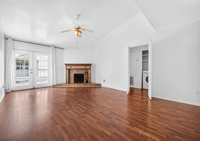 4th image of 9707 Richmond Ave #44, Houston, TX 77042 | MLS# 60637444