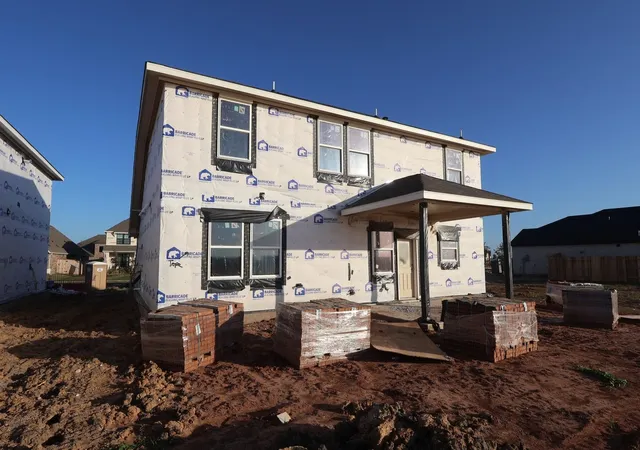 Photo 3 of Single family home for sale at 7834 Jade Crst Dr, Angleton, TX 77515 | MLS# 38402892 | Listing updated on 2026-09-18