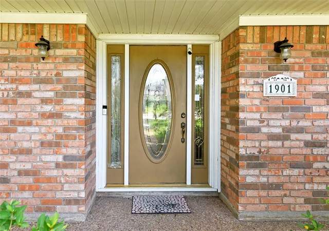 3rd image of 1901 Laurel Oaks Dr, Richmond, TX 77469 | MLS# 98841568