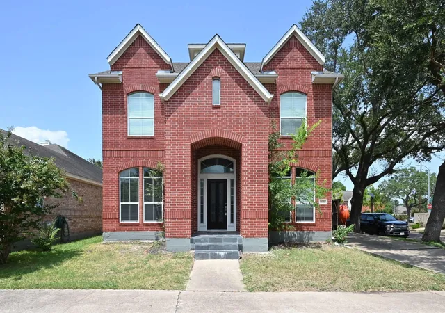 Photo 1 of Sale Pending at 1502 Beaconshire Rd, Houston, TX 77077 | MLS# 6201977 | Listing updated on 2026-09-02