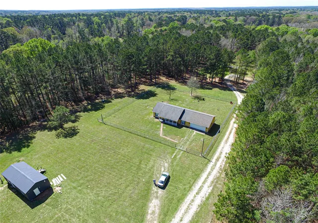 30th image of 230 Knighton Ln, Livingston, TX 77351 | MLS# 28319281