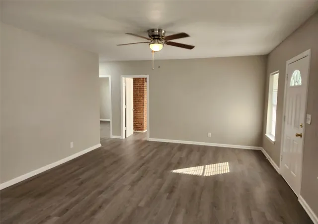 4th image of 103 Super St, Houston, TX 77011 | MLS# 41809036