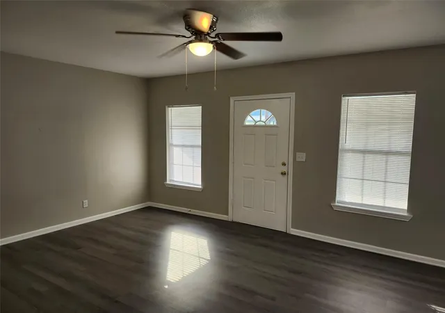 5th image of 103 Super St, Houston, TX 77011 | MLS# 41809036