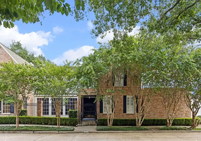 Photo 1 of Sale Pending at 7629 Del Monte Dr, Houston, TX 77063 | MLS# 36568540 | Listing updated on 2026-09-14