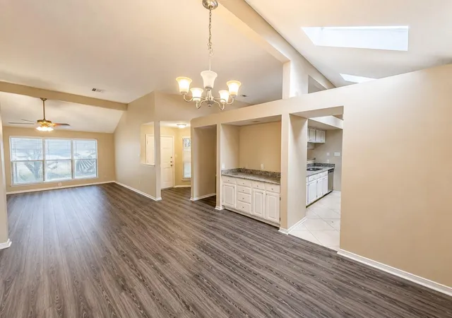2nd image of 13007 Stancliff Oaks St, Sugar Land, TX 77478 | MLS# 43867573