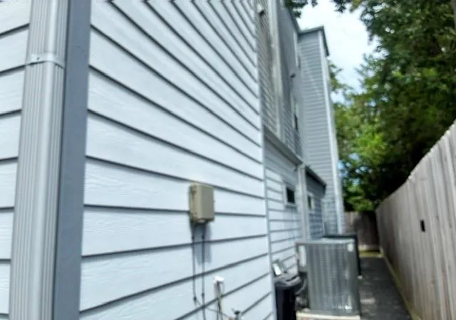 Photo 3 of Single family home for sale at 622 Janisch Rd #F, Houston, TX 77018 | MLS# 56813787 | Listing updated on 2026-08-27