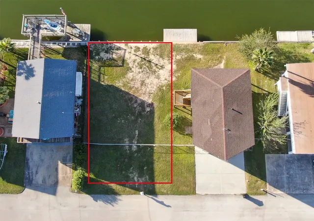1st image of 191 Barracuda, Hitchcock, TX 77563 | MLS# 60415964