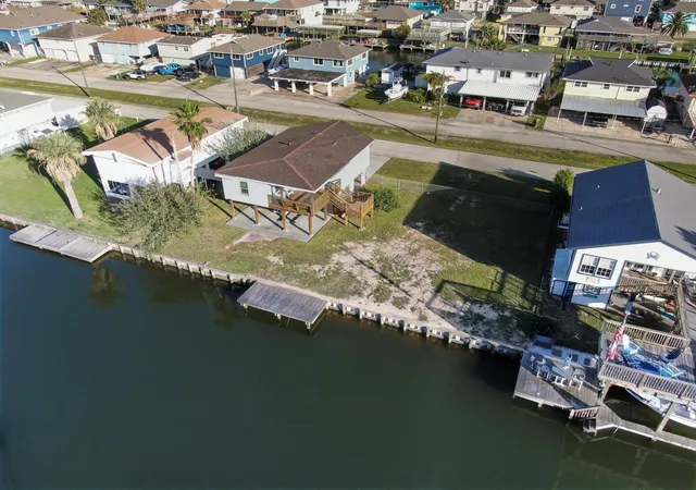 2nd image of 191 Barracuda, Hitchcock, TX 77563 | MLS# 60415964