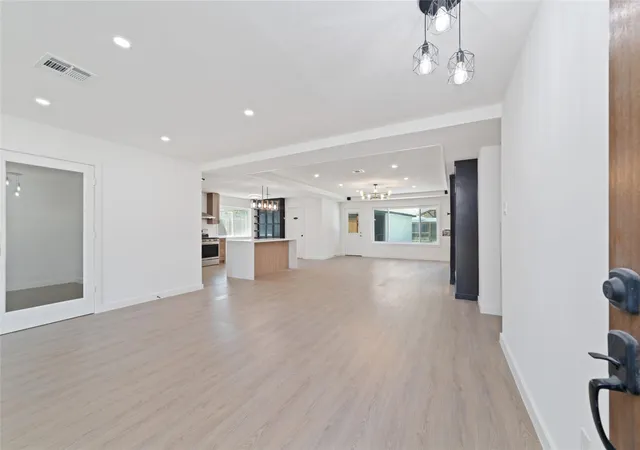 Photo 3 of Single family home for sale at 5950 Dumfries Dr, Houston, TX 77096 | MLS# 58350929 | Listing updated on 2026-08-08