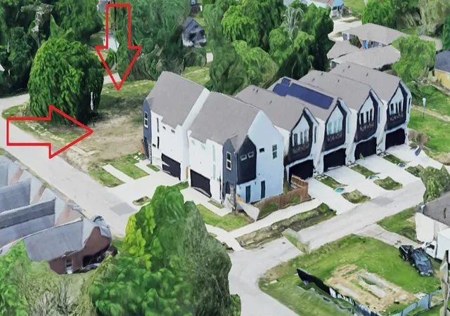 Photo 3 of Land for sale at 3351 Simmons St, Houston, TX 77004 | MLS# 30564646 | Listing updated on 2026-08-22