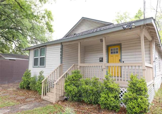 4th image of 8007 Capitol St, Houston, TX 77012 | MLS# 27938867
